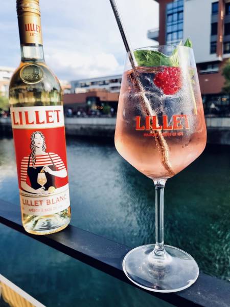 Découvrez les Cocktails Signatures du Restaurant et Bar Rooftop Blue Flamingo à Strasbourg