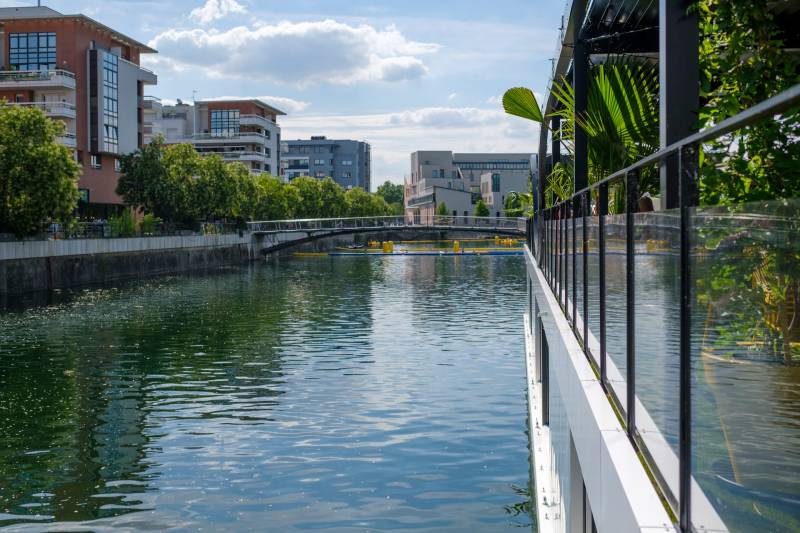 Réservez pour un groupe ou privatisez le Bar Rooftop du Blue Flamingo : la terrasse la plus dépaysante de Strasbourg !